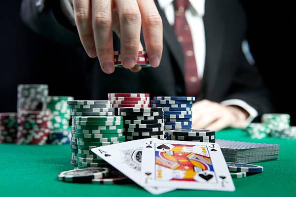 Discover entertainment through a French online casino