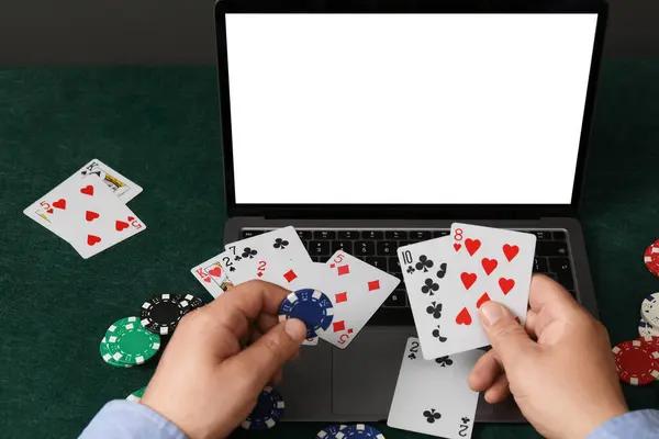 Trang cá độ bóng đá uy tín có hệ thống hỗ trợ người dùng