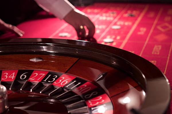 best online casino Singapore Guide to Comparing Features and Benefits For players focused on game variety