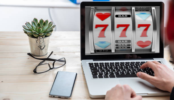 Casino Trực Tuyến Và Những Lưu Ý Về Tuân Thủ Pháp Luật