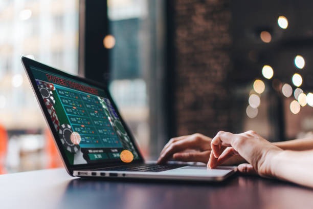 How Players Find Different Sections on Online Casino Singapore Sites